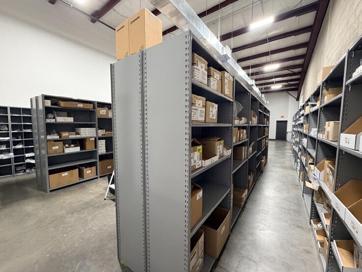 More Photos Of 4314 Centurion Dr, Bismarck Warehouse For Sale