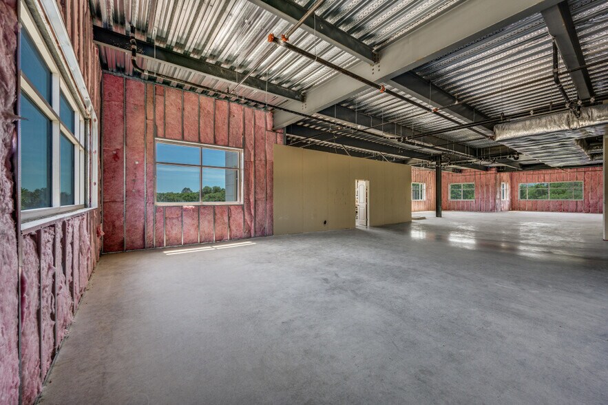 More Photos Of 2005 W Park Dr, Irving Medical For Lease