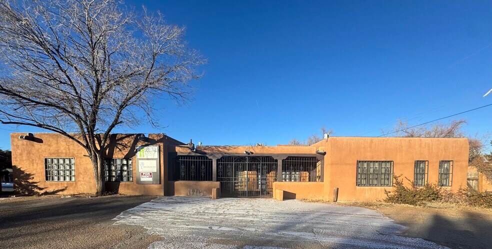 More Photos Of 1400 Maclovia Ln, Santa Fe Office Residential For Sale