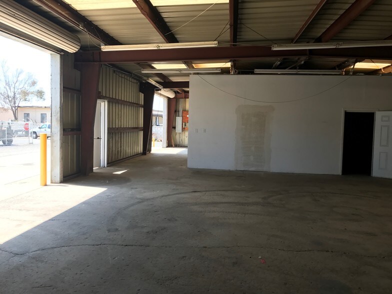 More Photos Of 8864 Jurupa Rd, Jurupa Valley Warehouse For Sale