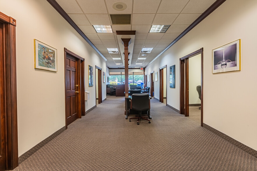 More Photos Of 1011 McBride Ave, Woodland Park Medical For Sale