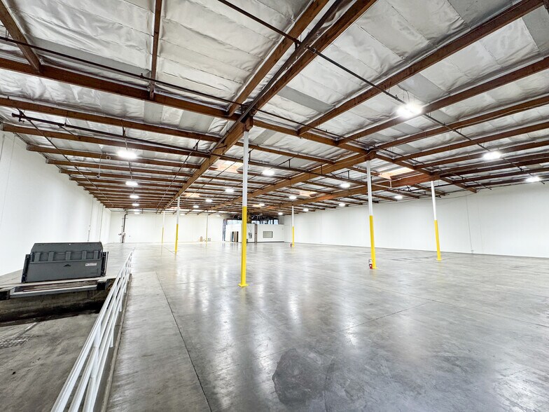 More Photos Of 12220 4th St, Rancho Cucamonga Warehouse For Lease