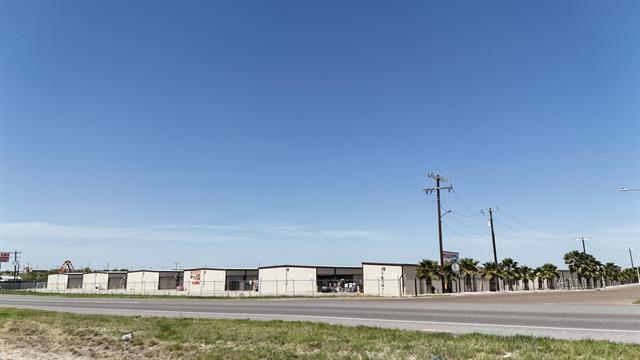 More Photos Of 102 Camino Nuevo, Laredo Warehouse For Sale