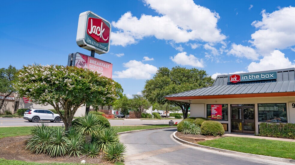More Photos Of 9825 Burnet Rd, Austin Fast Food For Lease