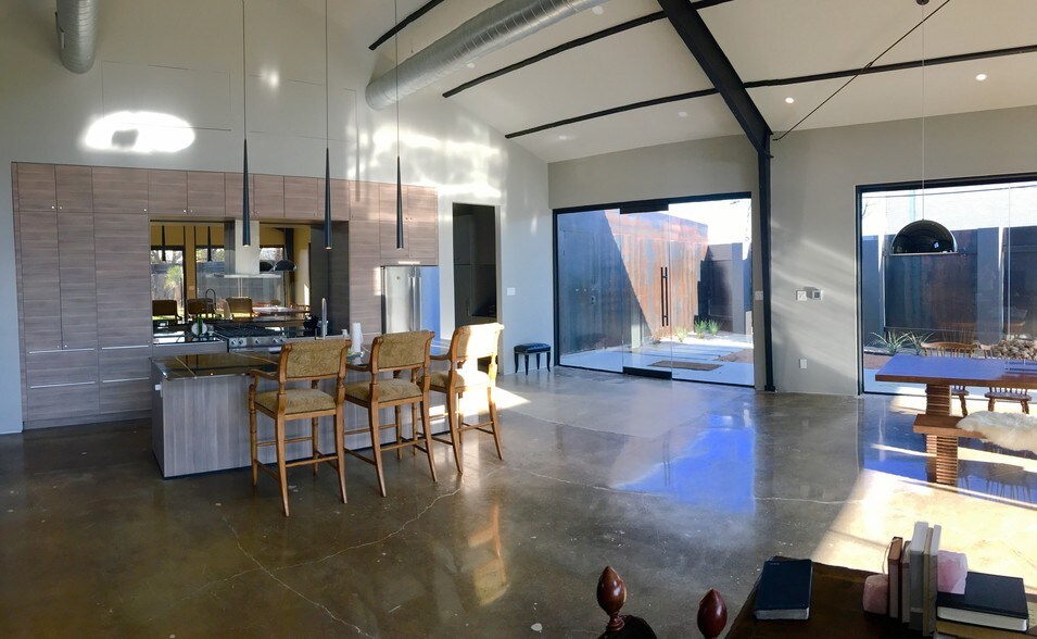 More Photos Of 4770 Memphis St, Dallas Showroom For Sale