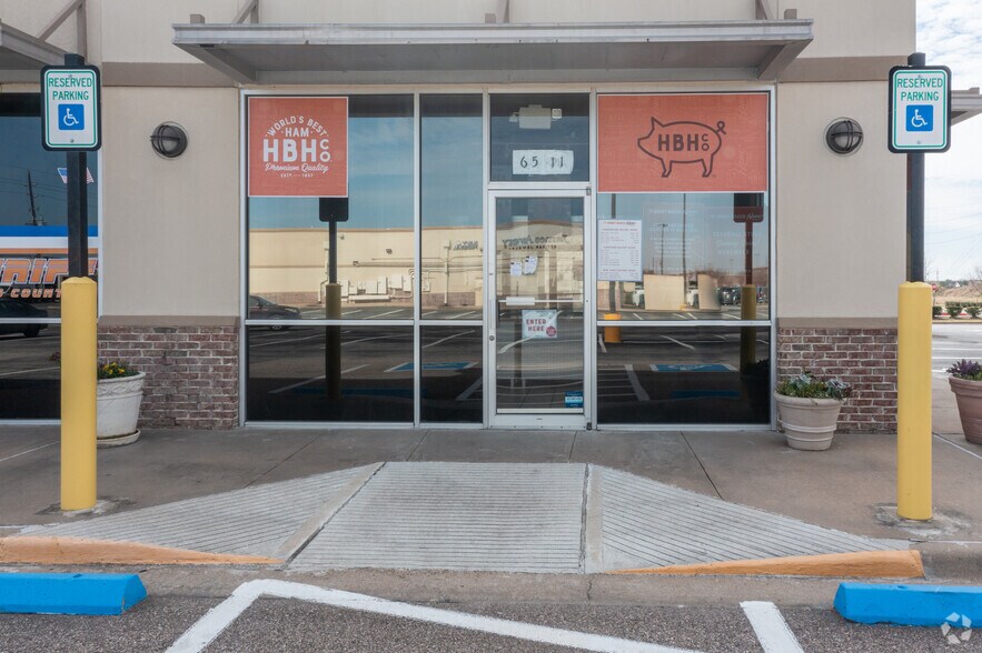 More Photos Of 6501-6887 Highway 6 N, Houston Unknown For Lease