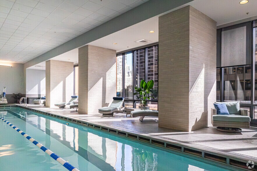 More Photos Of 225 N Columbus Dr, Chicago Multifamily For Sale