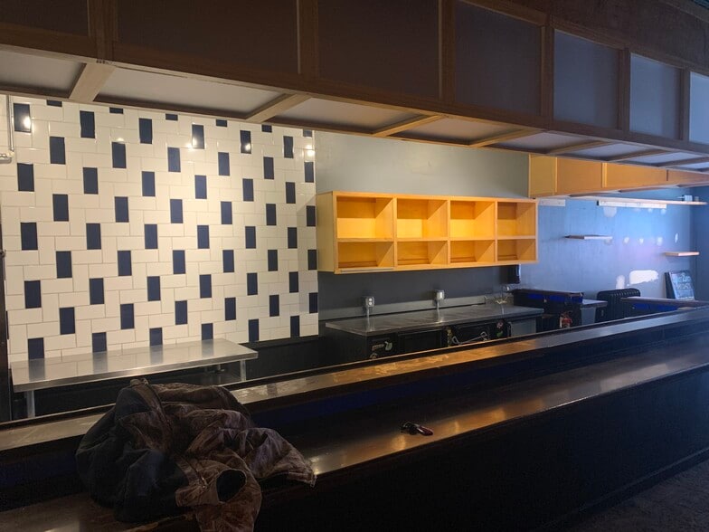 More Photos Of 106 King St, Madison Restaurant For Sale