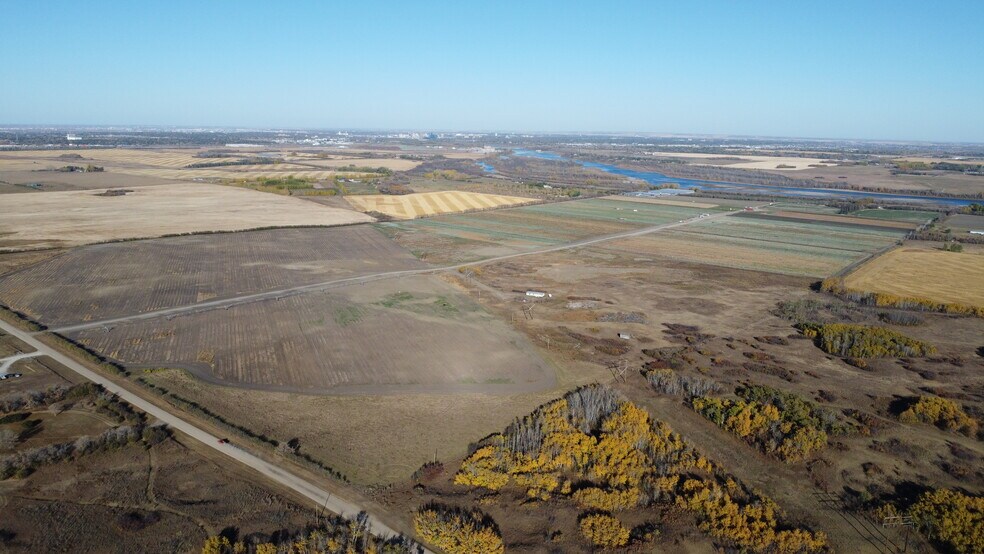 More Photos Of 301 Valley Rd, Saskatoon Land For Sale