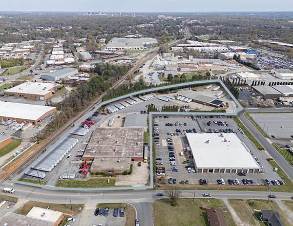 More Photos Of 717 Camann St, Greensboro Unknown For Lease