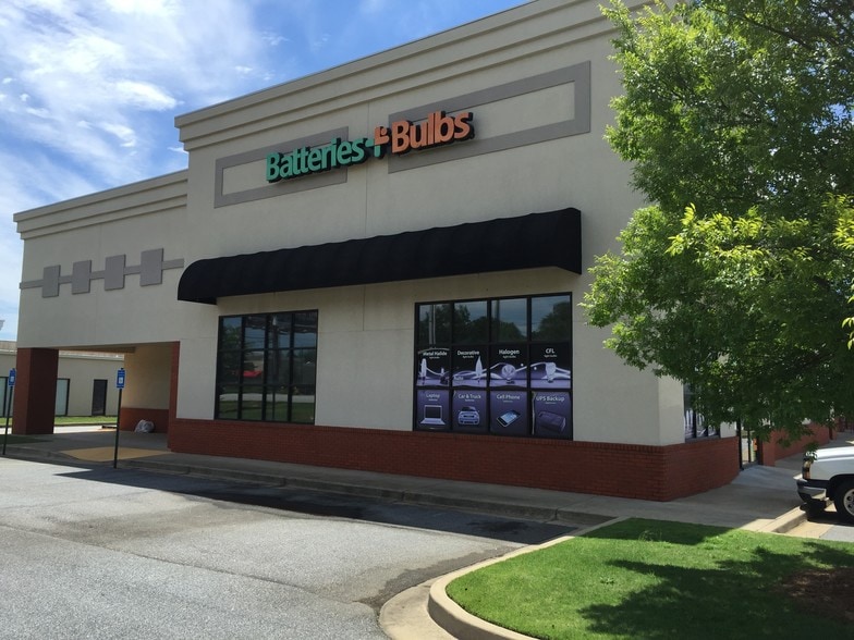 More Photos Of 4015 Veterans Ct, Columbus General Retail For Lease