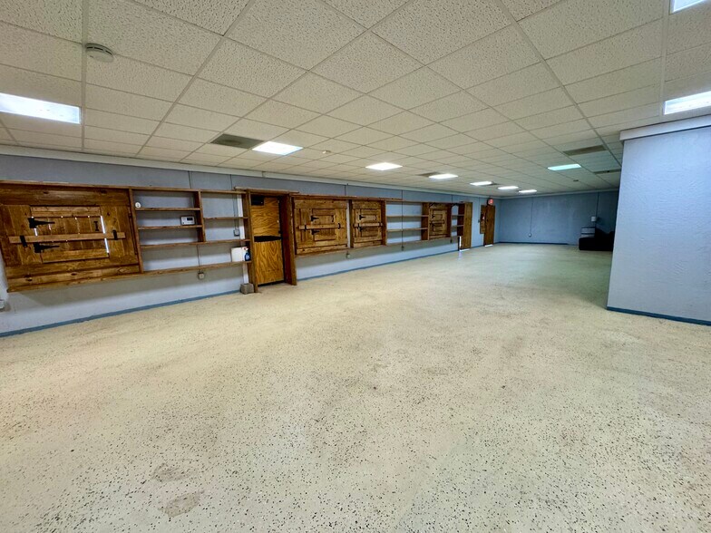 More Photos Of 601 S 9th Ave, Durant Office For Sale