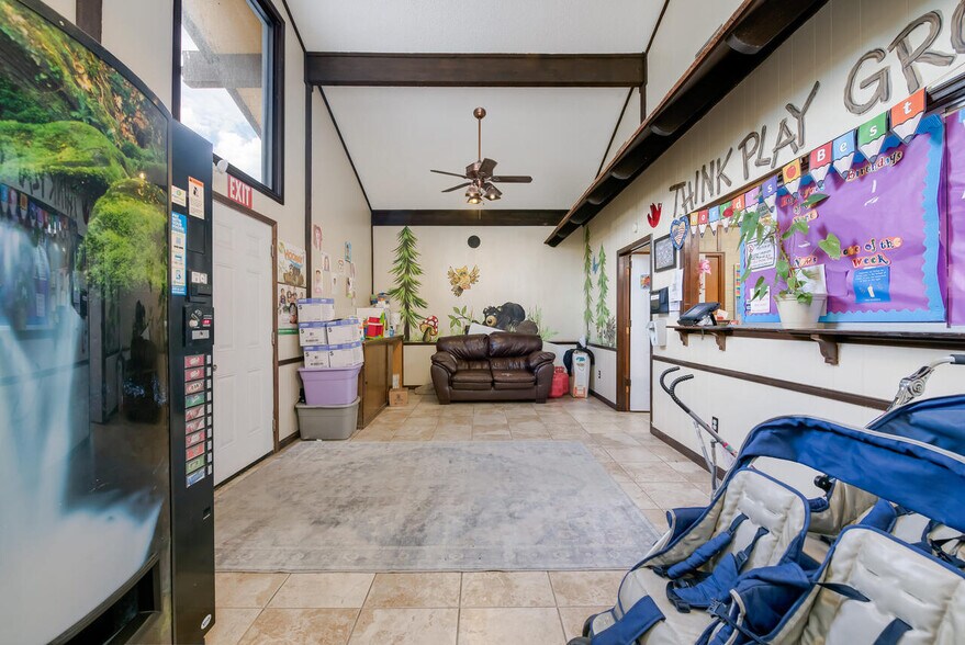 More Photos Of 2000 N 25th St, Waco Daycare Center For Sale