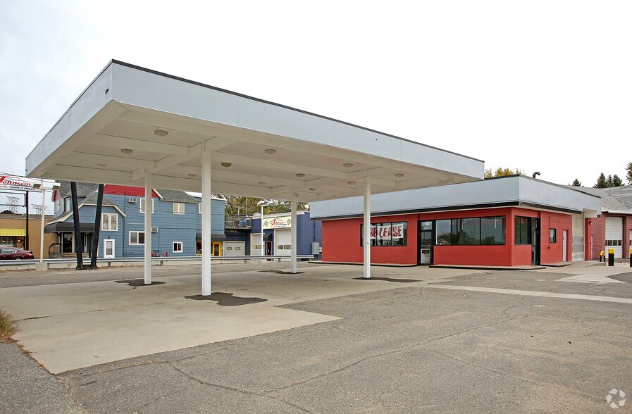 Primary Photo Of , Newport General Retail For Sale