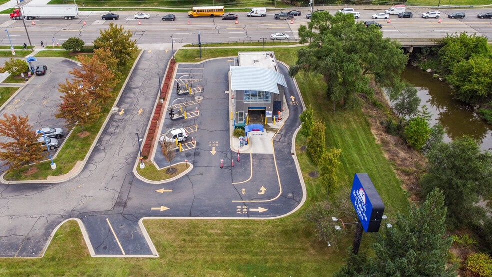 More Photos Of 31785 Van Dyke Ave, Warren Carwash For Sale