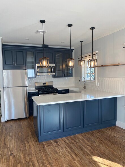 More Photos Of 375 Blumel Rd, Scotchtown Industrial For Sale