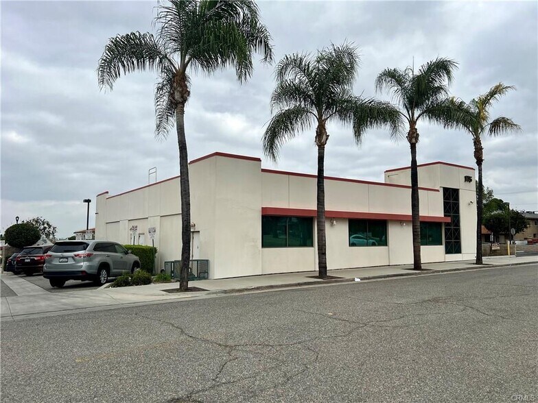 More Photos Of 175 E 9th St, Corona Medical For Lease