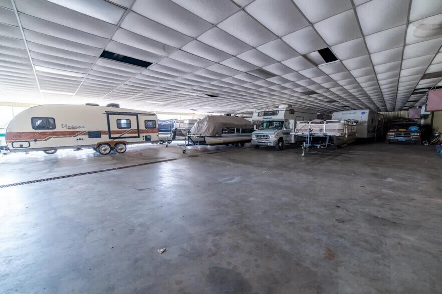 More Photos Of 639 W Kemp St, Rhinelander Light Manufacturing For Sale