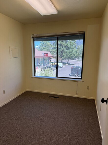 More Photos Of 2311 Lake Tahoe Blvd, South Lake Tahoe Office For Lease