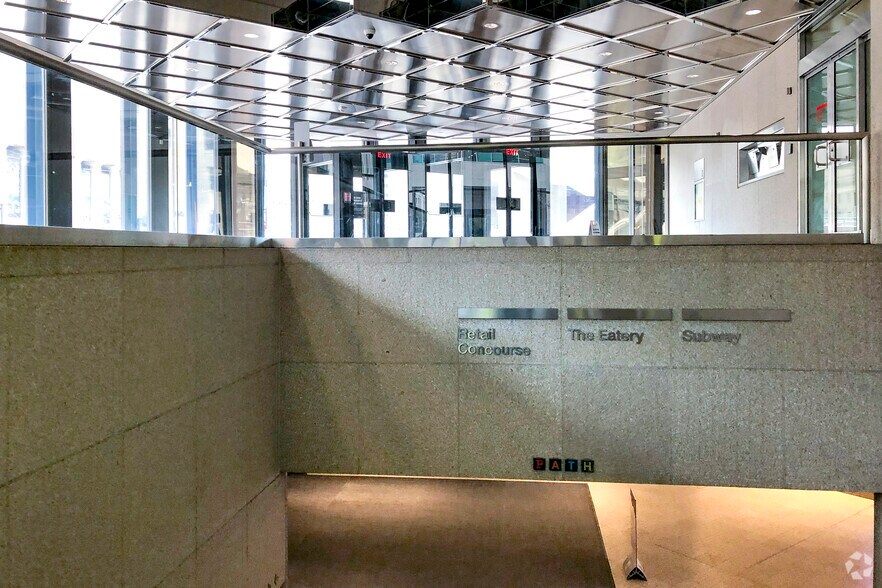 More Photos Of 200 Bay St, Toronto General Retail For Lease