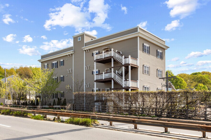 More Photos Of 473 Revere Beach Pky, Revere Apartments For Sale