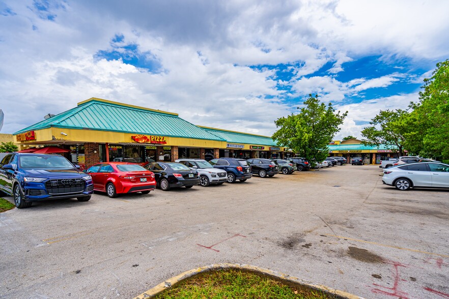 More Photos Of 1169-1199 W 37th St, Hialeah Storefront For Lease