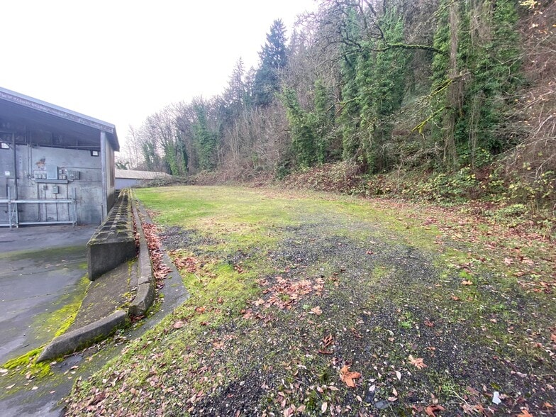 More Photos Of 3537 NW St Helens Rd, Portland Industrial For Lease