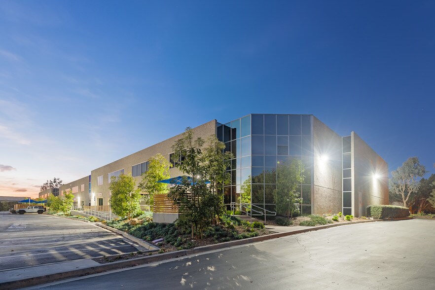 More Photos Of 2236 Rutherford Rd, Carlsbad Research And Development For Lease