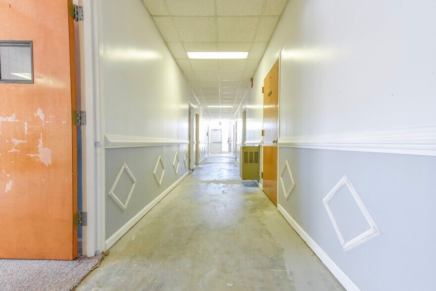 More Photos Of 3901 Raeford Rd, Fayetteville Religious Facility For Lease