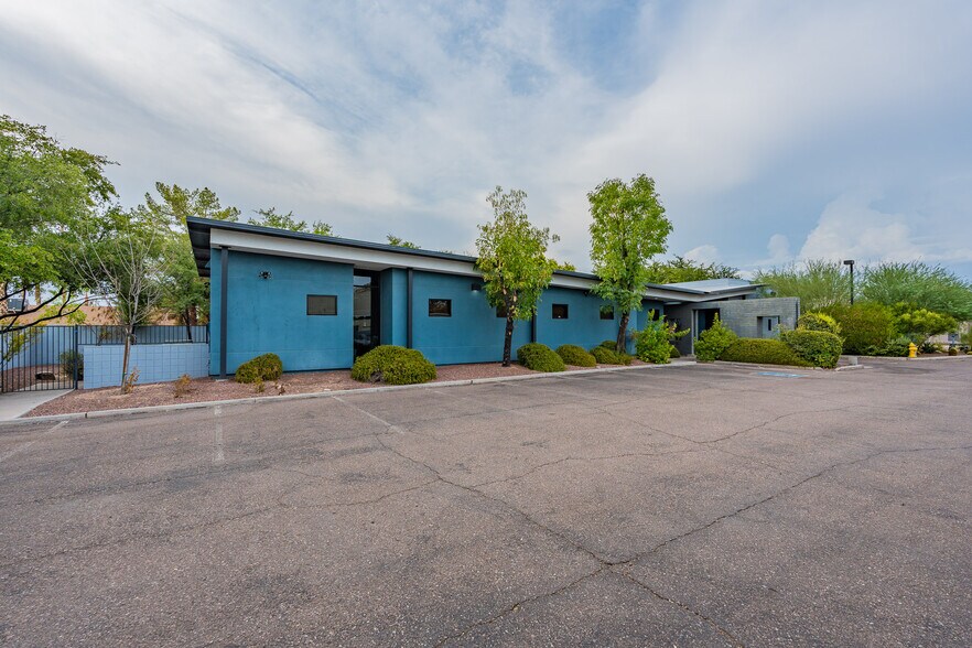 More Photos Of 1702 E McNair Dr, Tempe Office Residential For Lease
