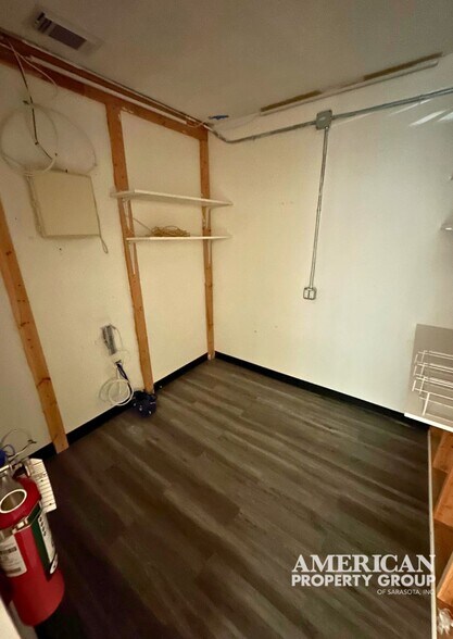 More Photos Of 188 Triple Diamond Blvd, Nokomis Warehouse For Sale