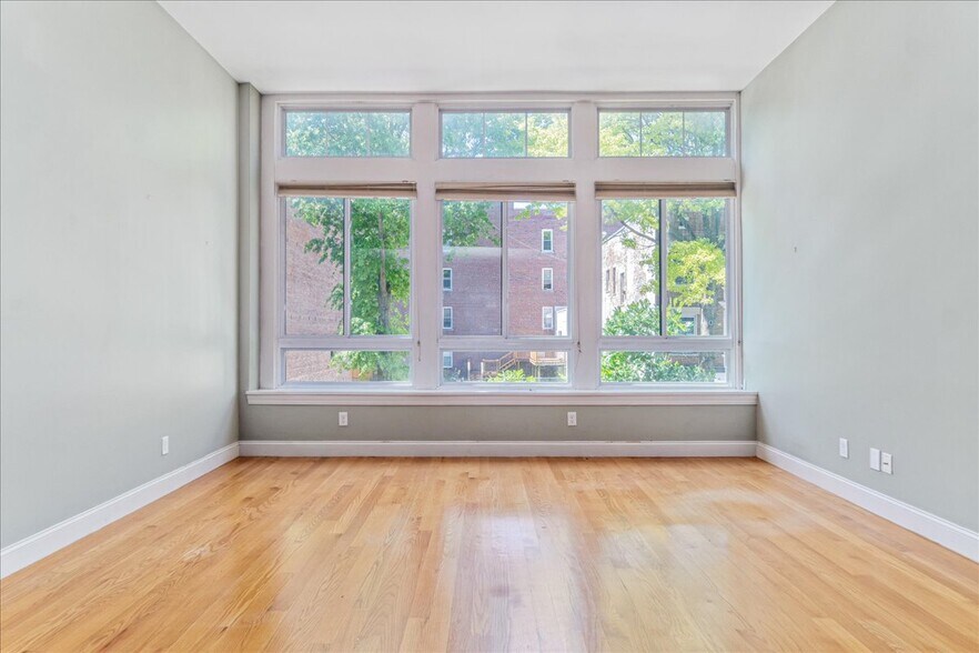 More Photos Of 260 A Washington Ave, Albany Apartments For Sale