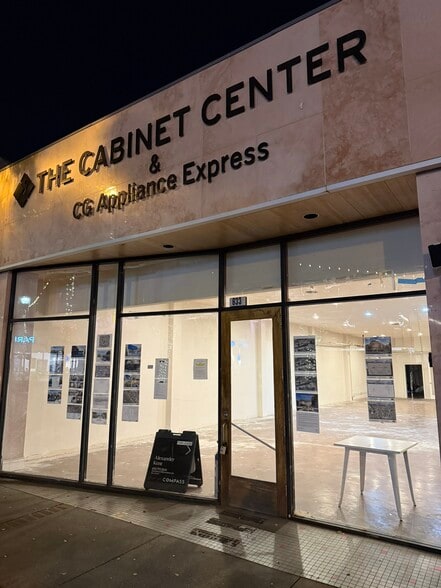 More Photos Of 633-637 Laurel St, San Carlos Restaurant For Lease