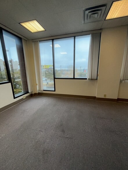 More Photos Of 100 W Central Texas Expy, Harker Heights Medical For Lease