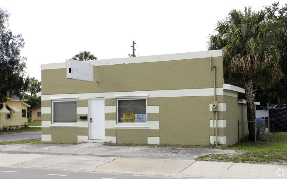 More Photos Of 1901 Orange Ave, Fort Pierce Storefront For Sale