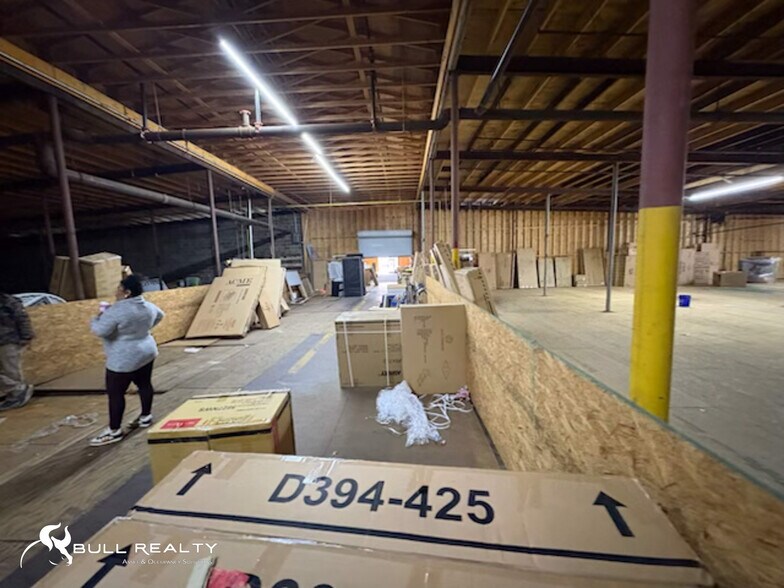 More Photos Of 406 Fourth Ave, Dalton Manufacturing For Lease