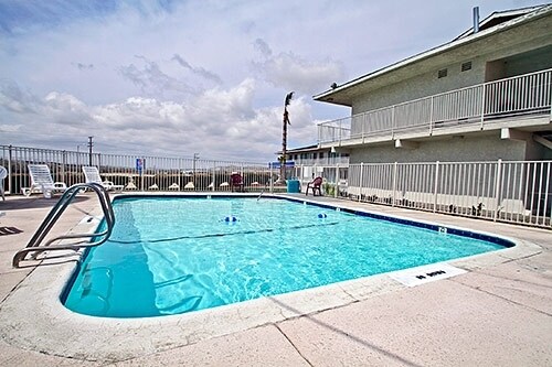 More Photos Of 16901 Stoddard Wells Rd, Victorville Hotel For Sale
