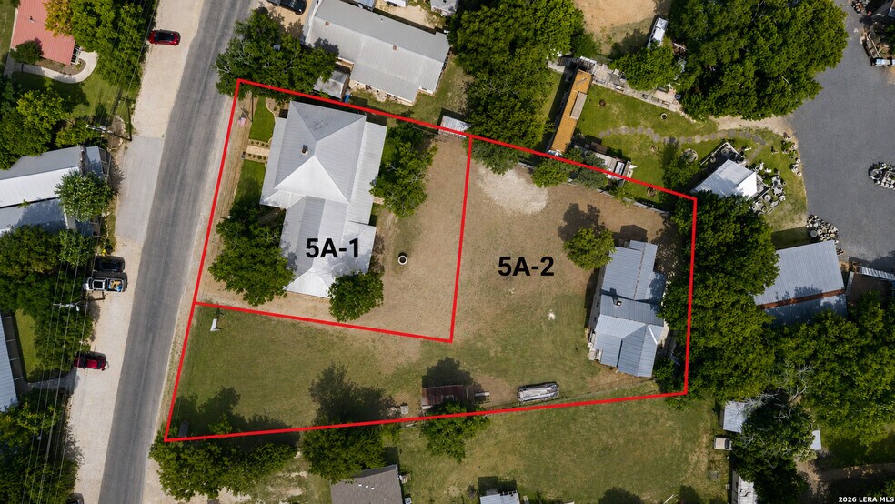 More Photos Of 824 High St, Comfort Flex For Sale