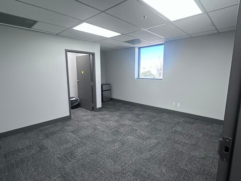 More Photos Of 1909-1949 S 4250 W, Salt Lake City Distribution For Lease