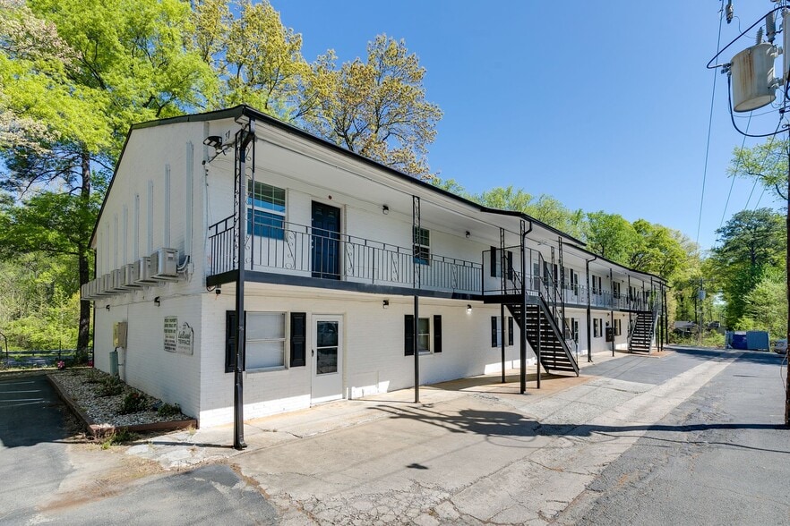 More Photos Of 37 Labrook Dr, Richmond Apartments For Sale