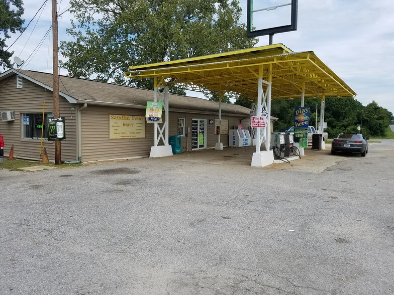 Primary Photo Of 2550 Parks Mill Rd, Buckhead Service Station For Sale