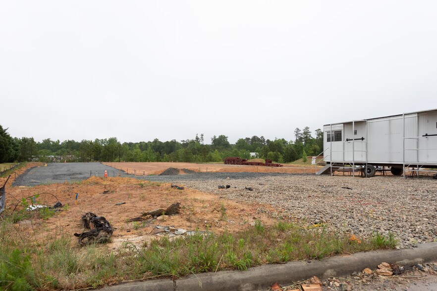 More Photos Of 7230 ACC Blvd, Raleigh Flex For Sale