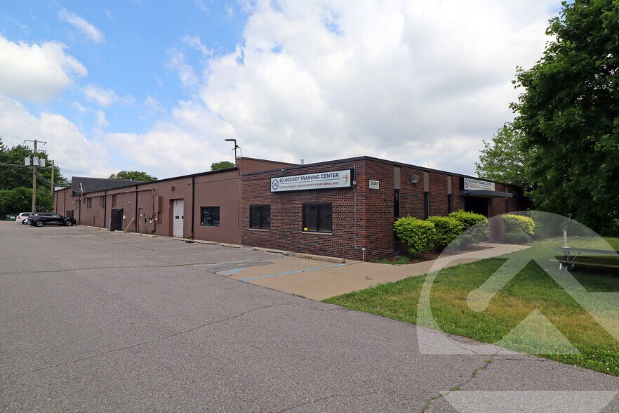 More Photos Of 30475-30545 Stephenson Hwy, Madison Heights Warehouse For Lease