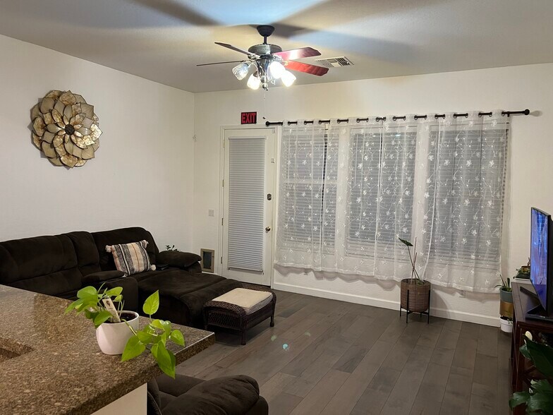 More Photos Of Happy Valley Rd & 83rd Dr, Peoria Assisted Living For Sale