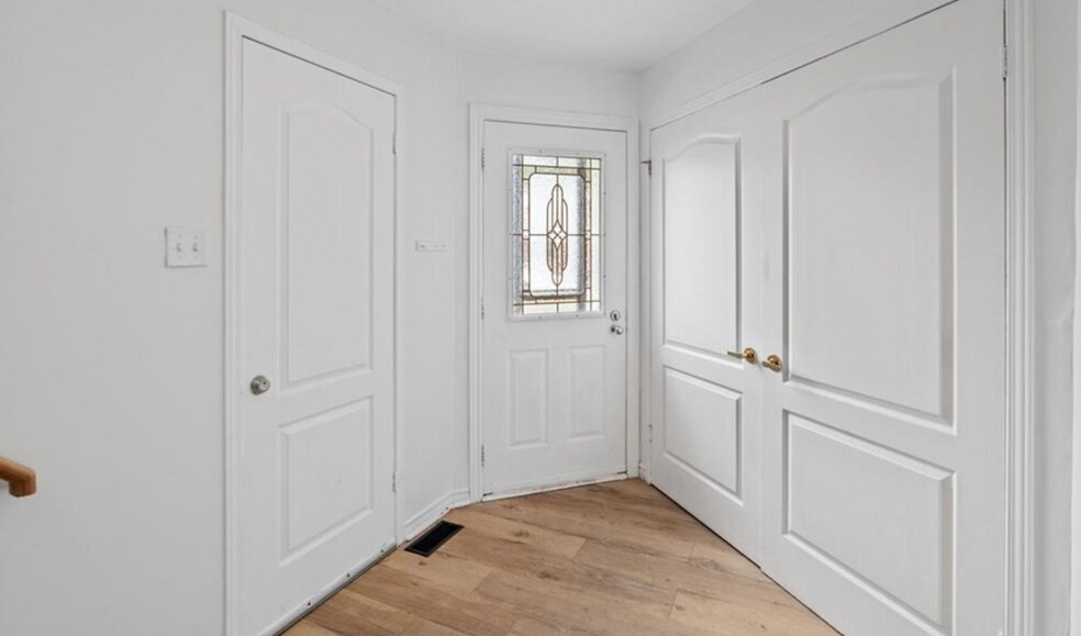 More Photos Of 195 Main St, Lucan Biddulph Apartments For Sale