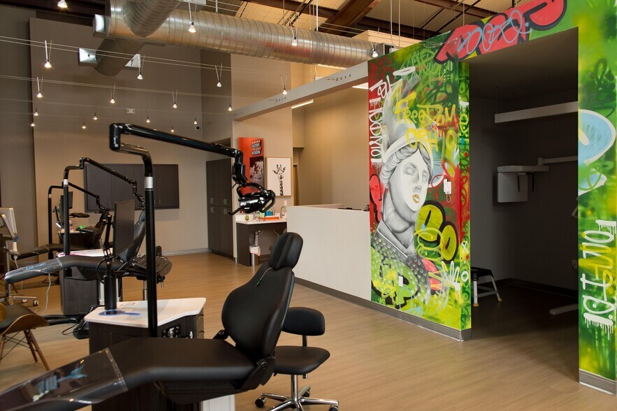 More Photos Of 2005 N Lakeline Blvd, Cedar Park Medical For Sale