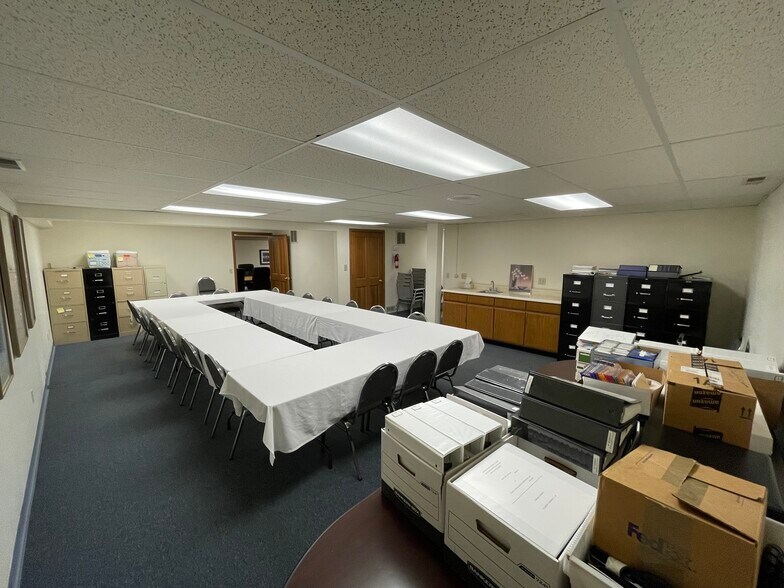 More Photos Of 1448 Lincoln Way East, South Bend Medical For Sale