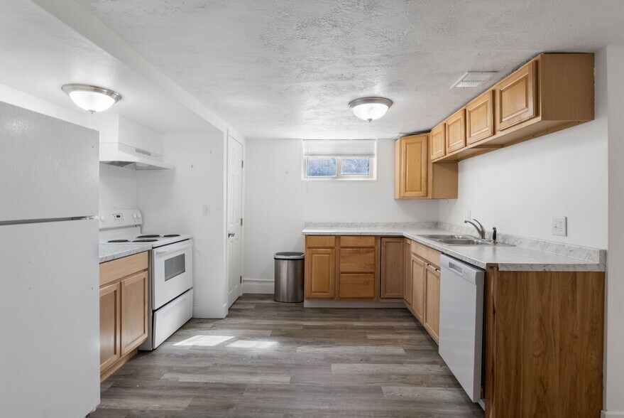 More Photos Of 732 E 1000 S, Clearfield Apartments For Sale