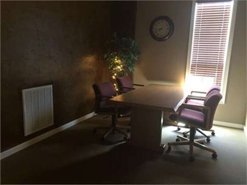 More Photos Of 1112 Nolan Trce, Leesville Office For Lease
