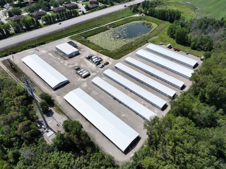 More Photos Of 1816 W Northland Ave, Grand Chute Self Storage For Sale